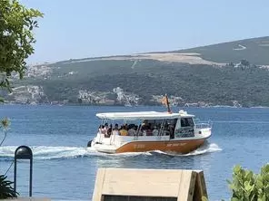 Prevoz turista izletnika po Bokokotorskom zalivu Kotor (4).jpg