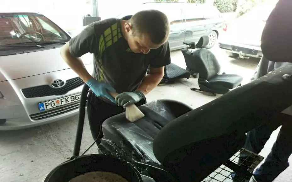 Servis auto klima i dubinsko pranje automobila Podgorica Gornja Gorica (4).jpg